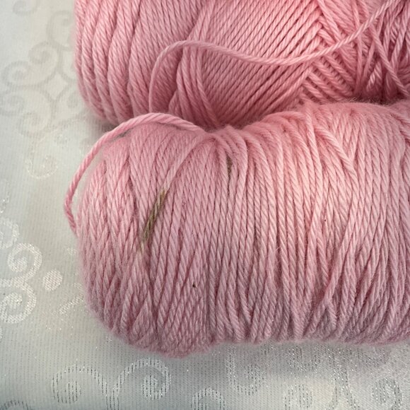 Caron Simply Soft Pink Yarn Lot 4 Skeins 6 Oz Acrylic - Picture 5 of 5